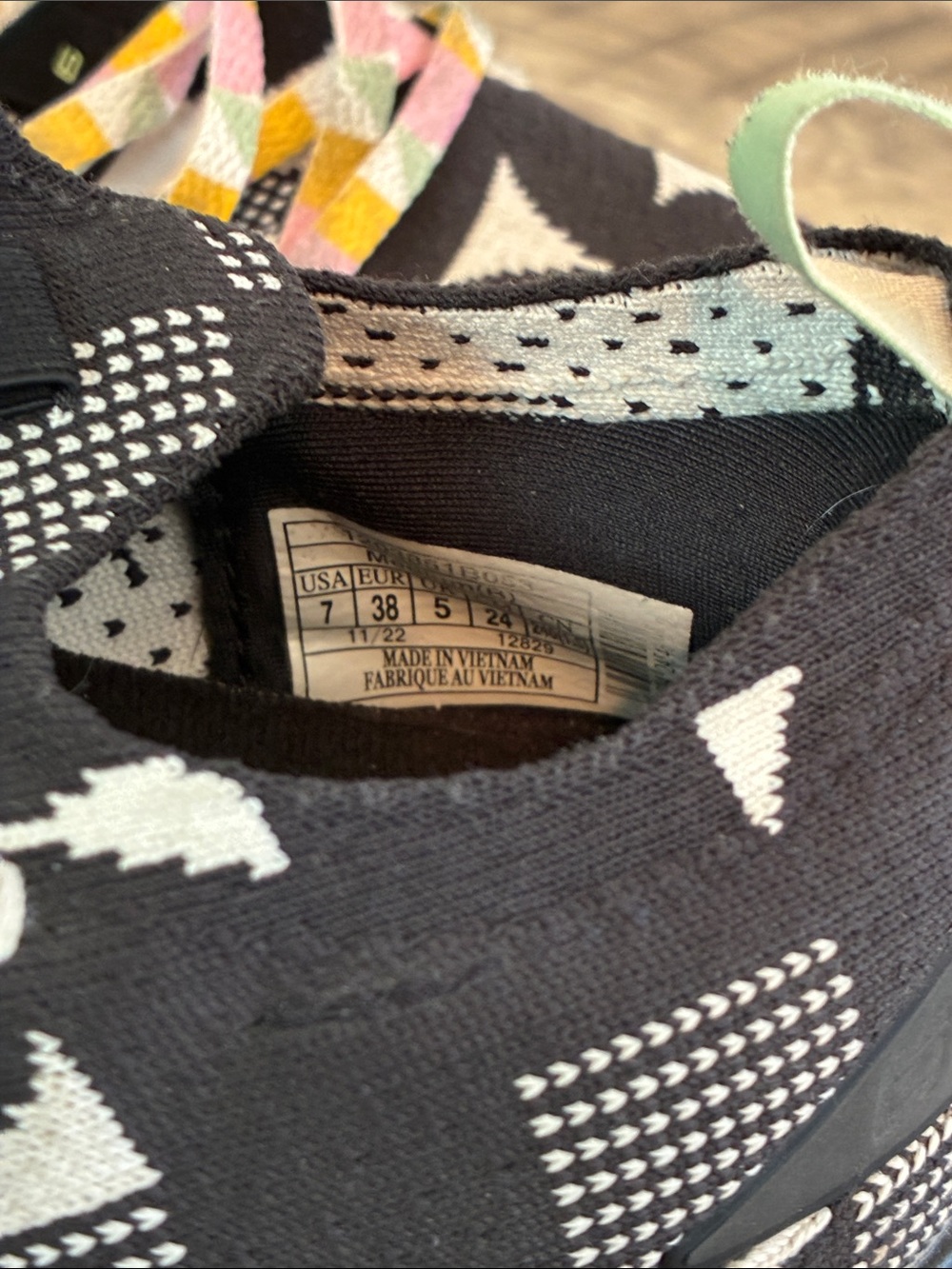 Brooks Black & White Geometric Running Shoes with Pastel Multicolor Laces - Picture 8 of 13